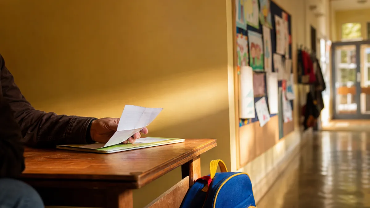 Peut-on refuser une équipe éducative ? Vos droits en 2026