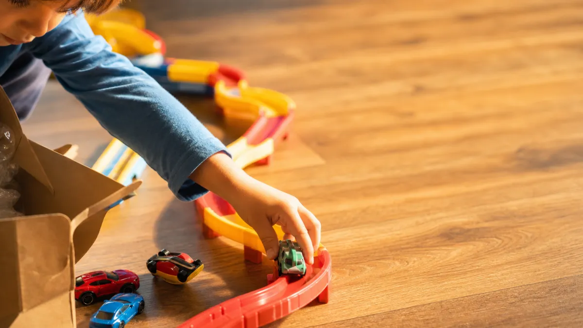 Circuit voiture enfant : guide pour choisir le modèle idéal